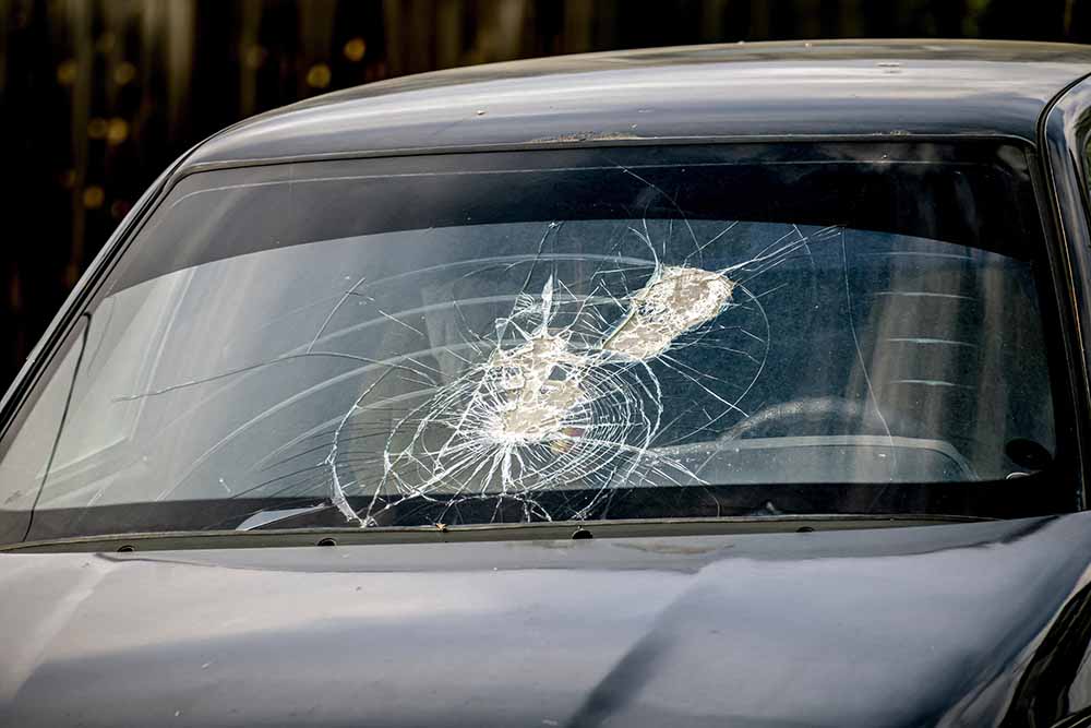 windshield tint on shattered auto glass